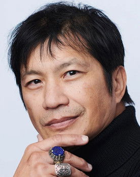 Dustin Nguyễn