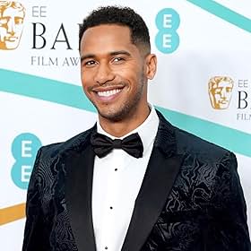 Elliot Knight