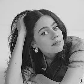 Molly Gordon