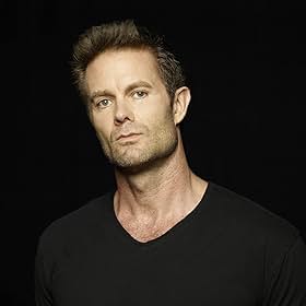 Go to Garret Dillahunt