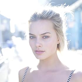 Go to Margot Robbie