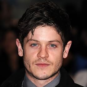 Go to Iwan Rheon