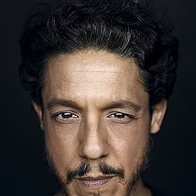Go to Theo Rossi