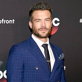 Go to Charlie Weber