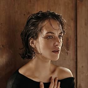 Go to Jessica Brown Findlay