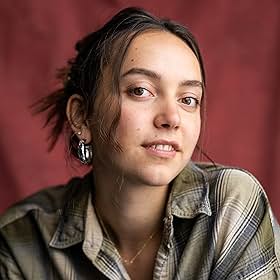 Go to Maeve Courtier-Lilley