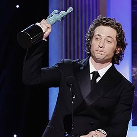 Go to Jeremy Allen White