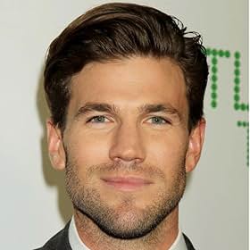 Go to Austin Stowell