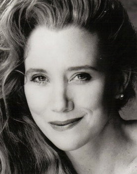 Sally Kirkland