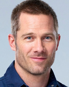 Luke Macfarlane
