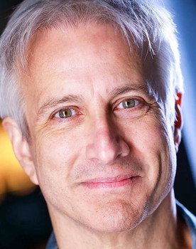 Bronson Pinchot